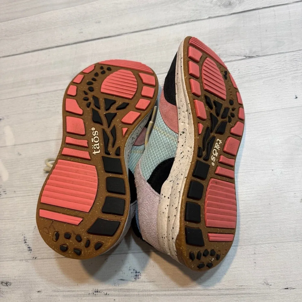 TAOS WOMEN'S ADVANCE ACTIVE OXFORD RETRO MULTI women's 8